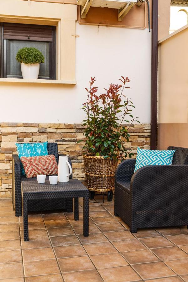 Casa Rural La Pinta- Sendaviva Y Bardenas Villafranca Exteriör bild