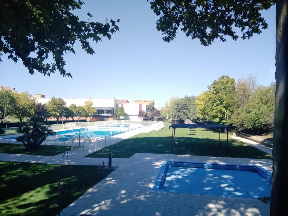Casa Rural La Pinta- Sendaviva Y Bardenas Villafranca Exteriör bild